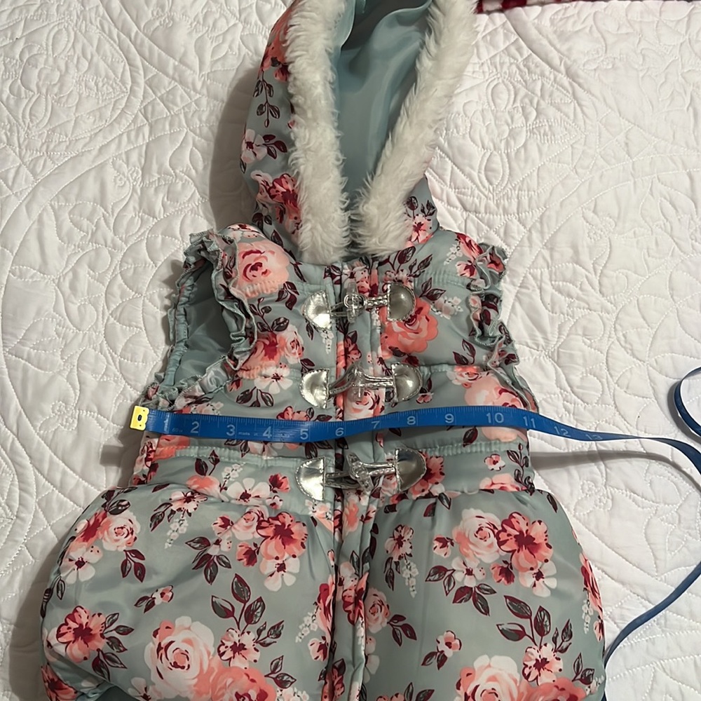 Little Lass Puffer vest hooded with faux fur trim for girls size 4T - Picture 3 of 9